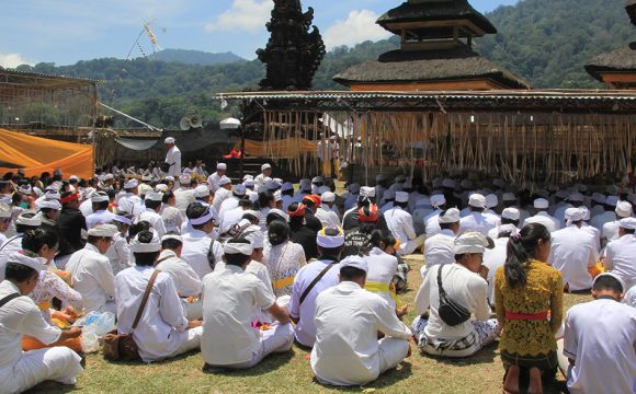 Forth Full Moon Ceremony in Tamblingan